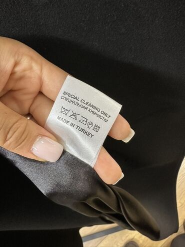 платье футляр теплое: Женское пальто Sarita Cashmere, произведено в Турции. - Состав ткани