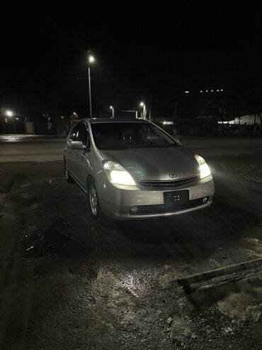 Toyota: Toyota Prius: 2004 г., 1.5 л, Вариатор, Гибрид, Хэтчбэк