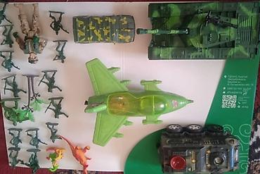 Игрушки: Продаю наборы детских игрушек. Один набор одно фото стоит — 5