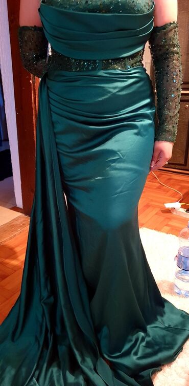 Dresses: M (EU 38), L (EU 40), color - Green, Evening, Without sleeves