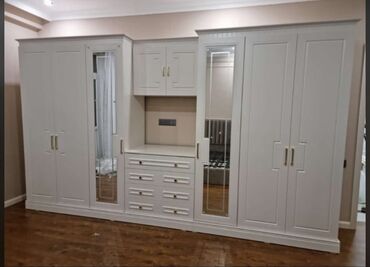 Sifarişlə mətbəx mebeli: Sifarişlə mətbəx dəsti, Özü çəkən petlələr, Sadə laminat, Kredit var, Ünvandan götürmə, Pulsuz çatdırılma, Rayonlara çatdırılma — 12