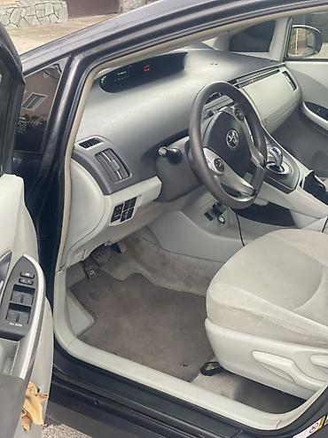 Toyota: Toyota Prius: 2012 г., Вариатор, Гибрид, Хэтчбэк — 8