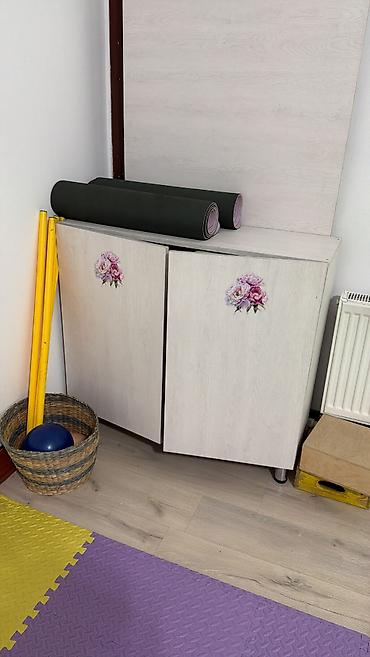 Digər dolablar: Açıq rəng taxta teksturalı iki qapılı dolab - Dizayn: açıq ağac — 1