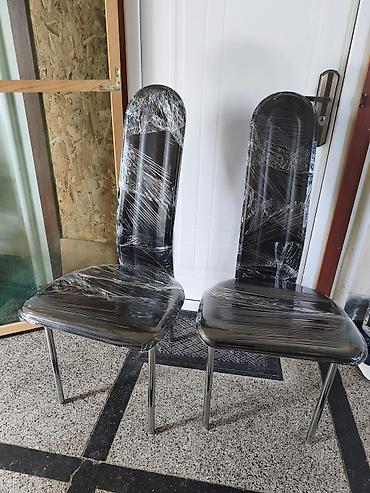 komode oglasi: Set od 6 trpezarijskih stolica – crne, kožne. - Materijal sedišta i — 7