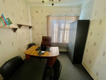 Ofislər: Ofis otağı – tam mebellə Təsvir: - İşıqlı, pəncərəli kabinet, dikey — 5