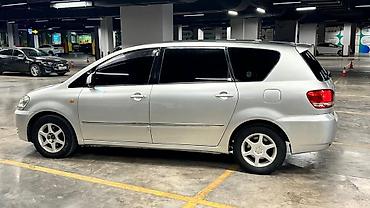 тайота исис: Toyota Ipsum: 2002 г., 2.4 л, Минивэн — 5