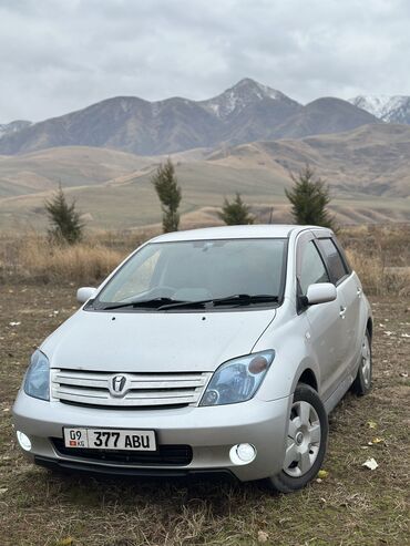 хорошие мышки: Toyota ist: 2003 г., 1.3 л, Автомат, Бензин