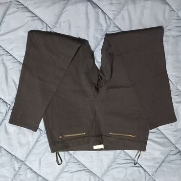 stradivarius kozne pantalone: 2XL (EU 44)