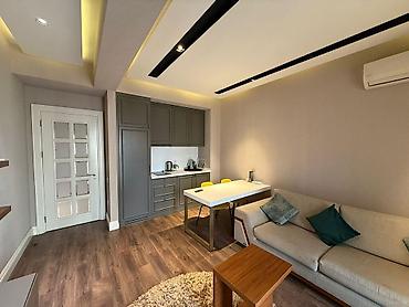 Uzunmüddətli kirayə mənzillər: ✨ PREMIUM TƏKLİF! ✨ 📍 Elmlər metrosuna 5 dəqiqəlik məsafə 🏢 Premium — 8