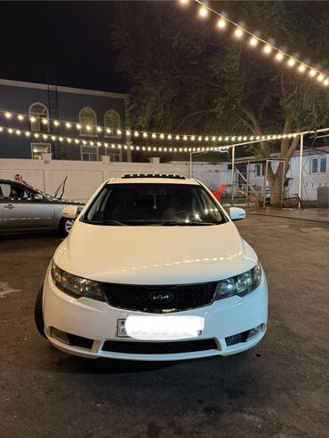 Kia Cerato: 1.6 l | 2012 il Sedan