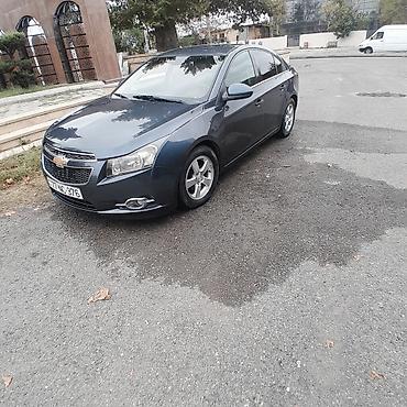 audi tt: Chevrolet Cruze: 1.4 l | 2014 il 18888 km Sedan — 7