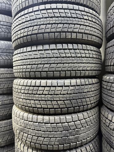 Шины: Шины 225 / 65 / R 17, Зима, Б/у, Комплект, Легковые, Япония, Dunlop