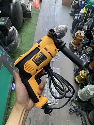 шуруповерт девольт: Дрель ударная DEWALT 750 Вт, 13 мм Описание: - Сетевая ударная дрель — 1