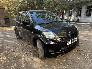 ун басандаткыч: Daihatsu : 2010 г., 1 л, Кол менен иштөөчү, Бензин, Хетчбек — 6