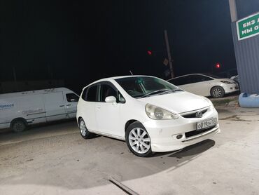 машина kg каракол: Honda Fit: 2002 г., 1.3 л, Вариатор, Бензин, Универсал