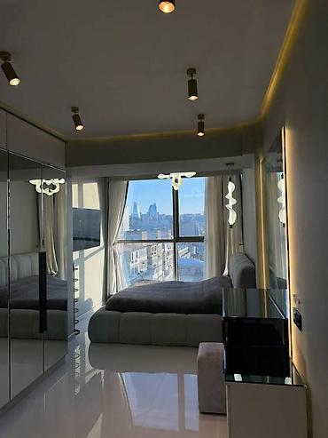 Mənzil kirayələyirəm: İcarəyə verilir 4 otaqlı yeni tikili 142 m², 28 May m. Kateqoriya — 14
