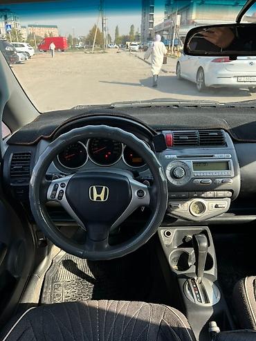 с4 2: Сдаю в аренду на долгий срок Хонда Жаз Левый Руль! Коробка Автомат 👌 — 6