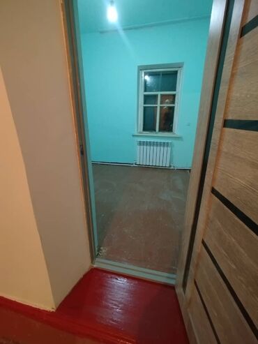 сдается дом кызыл аскер: 100 м², 6 комнат, Утепленный, Парковка, Забор, огорожен