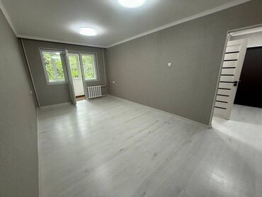 снять квартиру в районе автовокзала: 1 комната, 37 м², 104 серия, 1 этаж, Евроремонт