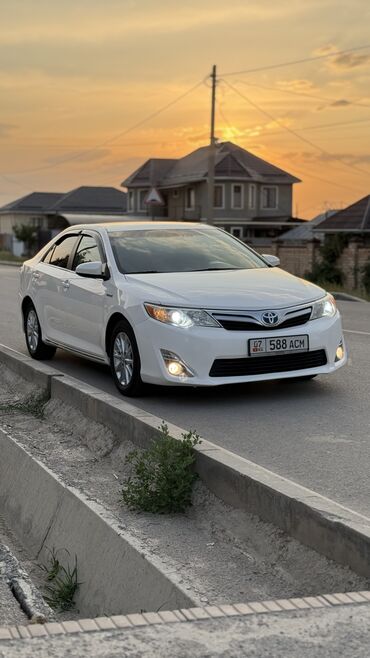 автомат машина арзан: Toyota Camry: 2014 г., 2.5 л, Автоматтык, Гибрид, Седан