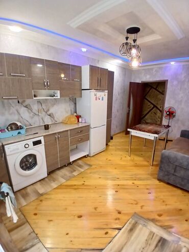 Həyət evləri və villaların satışı: Tecili satilir Qala ramana 198 say mektebe 21 sayili seher — 1