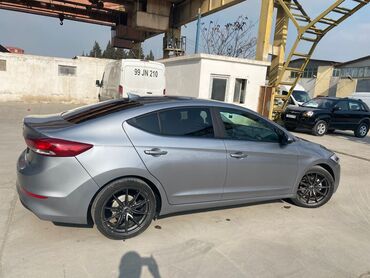 hyundai elantra turbo az: Hyundai Elantra: 2 l | 2016 il Sedan