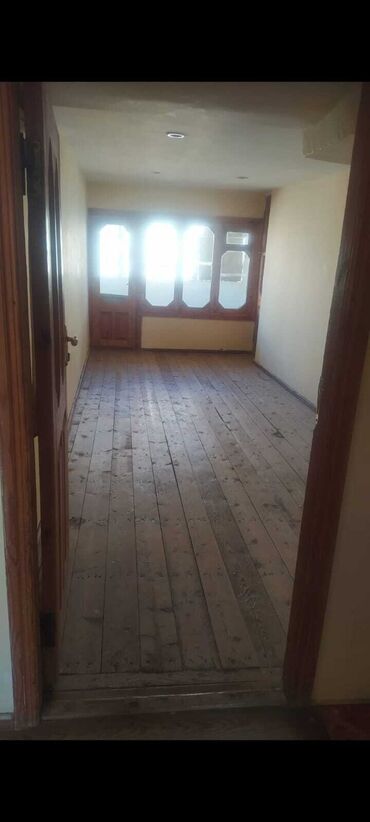 Köhnə tikili: Bakı, Yasamal, 6 otaqlı, Köhnə tikili, m. İnşaatçılar, 200 kv. m -da lalafo.az — 15 Köhnə tikili: Bakı, Yasamal, 6 otaqlı, Köhnə tikili, m. İnşaatçılar, 200 kv. m — 15