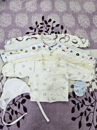 Другие детские вещи: Вещи на мальчика от рождения до 2х лет. за все вещи 5.000 сом + отдам — 5