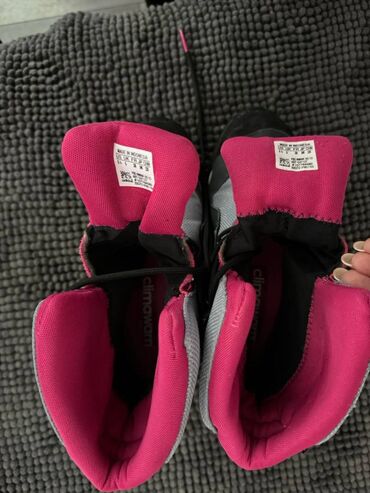 Gležnjače: Gležnjače, Adidas, 38 — 10