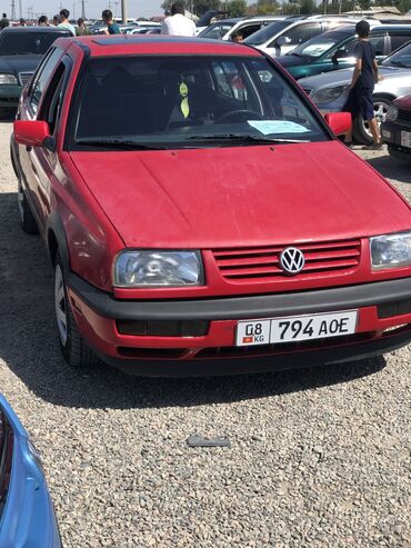 Volkswagen: Volkswagen Vento: 1996 г., 2 л, Автомат, Бензин, Седан