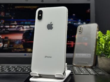 Apple iPhone: IPhone X, Б/у, 64 ГБ, Белый, Защитное стекло, Чехол, 100 %