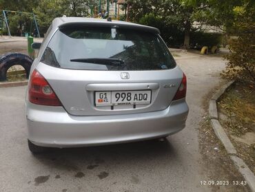 Honda: Honda Civic: 2003 г., 1.7 л, Вариатор, Бензин