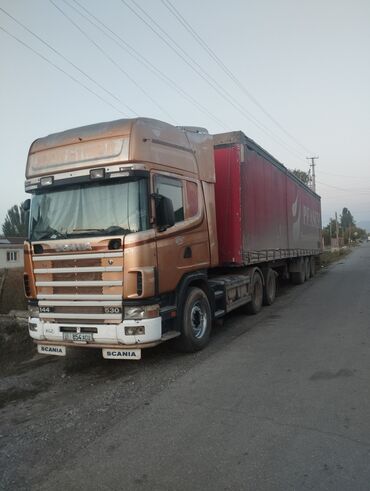 тягач daf: Сүйрөгүч, Scania, 2001 г., Тенттелген