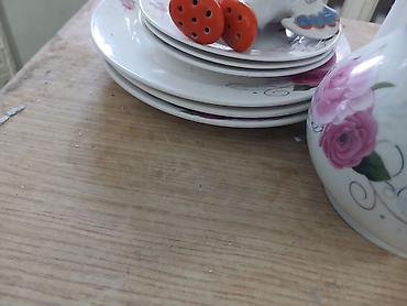dish sets: Фарфоровый чайный/столовый набор с розовым цветочным рисунком — 7