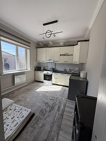 Продажа коттеджей и домов: 🏡 Продаётся дом 📍 Бишкек, Ак-Ордо 3 (верхняя часть города) 🚨 Срочная — 8