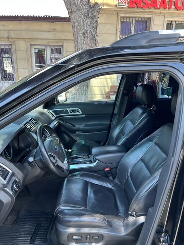 Ford: Ford Explorer: 3.5 l | 2015 il 180000 km Ofrouder/SUV — 10