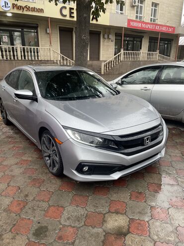 honda civic 2019: Honda Civic: 2019 г., 2 л, Вариатор, Бензин, Седан