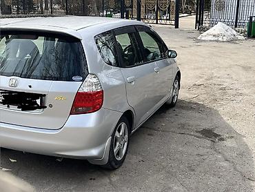 Honda: Honda Fit: 2004 г., 1.3 л, Вариатор, Бензин, Хэтчбэк — 8