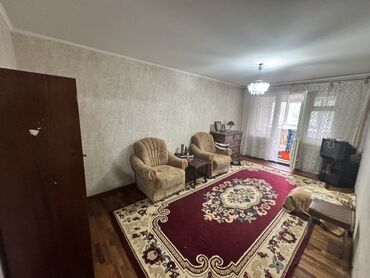 продаётся дом город токмок: 2 бөлмө, 43 кв. м, 104-серия, 3 кабат, Эски ремонт