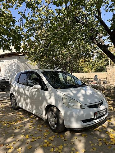 outback 2019: Honda Fit: 2003 г., 1.3 л, Автомат, Бензин, Хэтчбэк — 2
