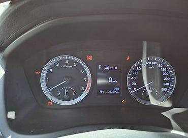 san: Hyundai Sonata: 2021 г., 2 л, Автомат, Газ, Седан — 6