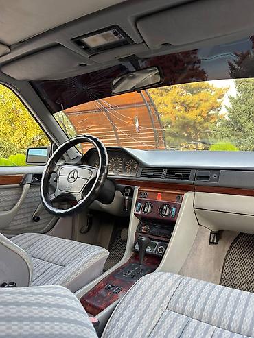 кузов жугили: Mercedes-Benz W124: 1993 г., 2.2 л, Автомат, Бензин, Седан — 6