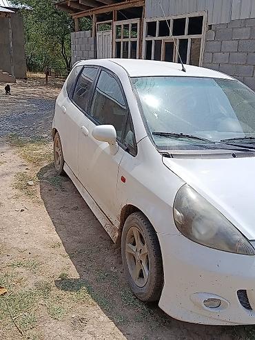 bud e9: Honda Fit: 2002 г., Механика, Бензин, Хэтчбэк — 5