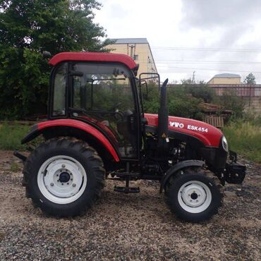 универсал 445 в: Traktor yeni̇ 2024-cü i̇l i̇stehsali yto 454 traktoru (45 at gücü)