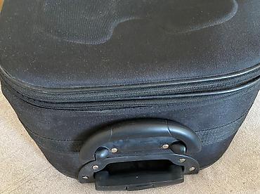Чемоданы: Продам чемодан (выдвижная ручка не фиксируется) — 16