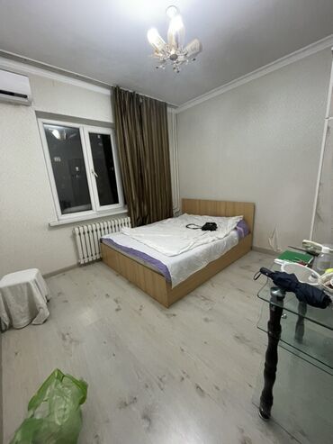 аренда 1 ком квартир на долгий срок: Ищем девушку с подселенИем, в комнате будем жить вдвоём. В комнате