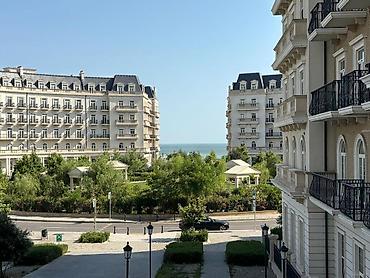 mansarlı evlər: Satılır 3 otaqlı yeni tikili 100 m², Ağ şəhər q. Kateqoriya Yeni — 1