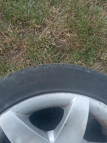 guralica za odrasle: Set felni sa gumama za BMW - Komplet od 4 aluminijumske felne sa BMW — 1