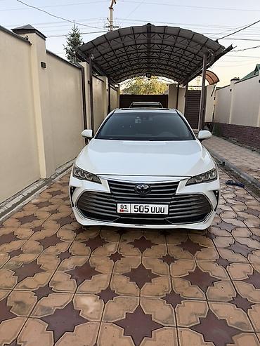 машина афтамабил: Toyota Avalon: 2021 г., 2.5 л, Вариатор, Гибрид, Седан — 2