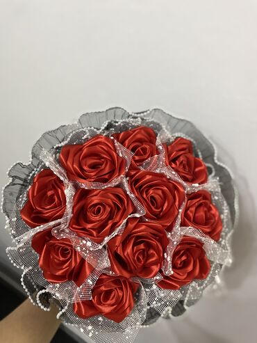 Цветы и букеты: Букеты из атласных лент - Розы ручной работы из плотных атласных лент — 10